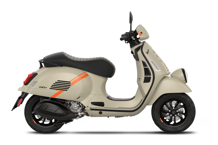 Vespa Roller beige Seitenansicht